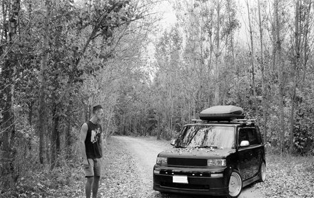 Scion xB II рестайлинг, 2004 год, 1 100 000 рублей, 2 фотография