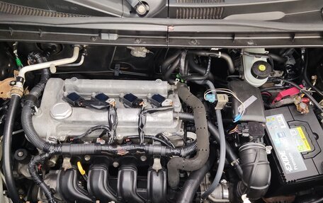 Scion xB II рестайлинг, 2004 год, 1 100 000 рублей, 14 фотография