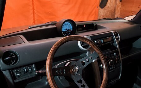 Scion xB II рестайлинг, 2004 год, 1 100 000 рублей, 32 фотография