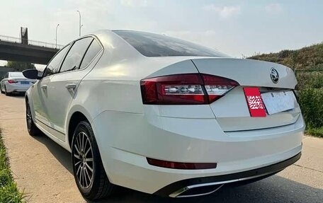 Skoda Octavia IV, 2023 год, 1 500 000 рублей, 6 фотография