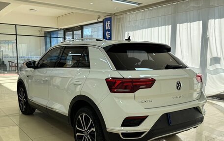 Volkswagen T-Roc I, 2022 год, 1 600 190 рублей, 4 фотография