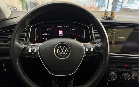 Volkswagen T-Roc I, 2022 год, 1 600 190 рублей, 14 фотография