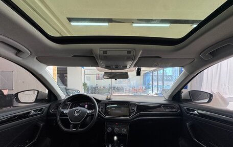 Volkswagen T-Roc I, 2022 год, 1 600 190 рублей, 16 фотография