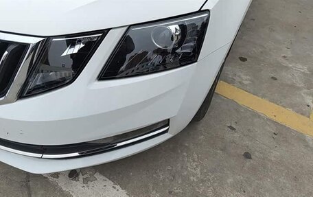 Skoda Octavia IV, 2023 год, 1 700 000 рублей, 4 фотография