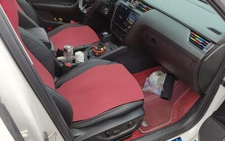 Skoda Octavia IV, 2023 год, 1 700 000 рублей, 7 фотография