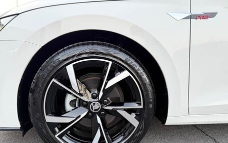 Skoda Octavia IV, 2023 год, 1 740 000 рублей, 7 фотография