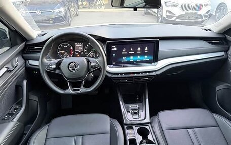 Skoda Octavia IV, 2023 год, 1 740 000 рублей, 10 фотография