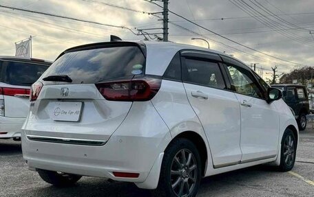 Honda Fit, 2022 год, 1 090 111 рублей, 4 фотография
