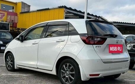 Honda Fit, 2022 год, 1 090 111 рублей, 6 фотография