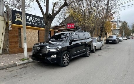 Toyota Land Cruiser 200, 2007 год, 2 700 000 рублей, 1 фотография