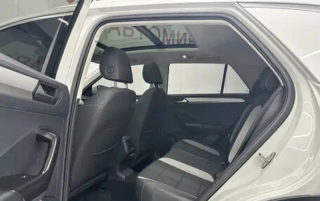 Volkswagen T-Roc I, 2021 год, 1 700 000 рублей, 4 фотография