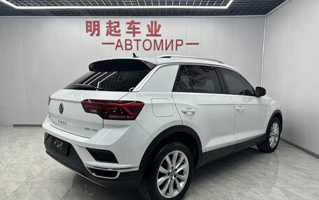 Volkswagen T-Roc I, 2021 год, 1 700 000 рублей, 3 фотография