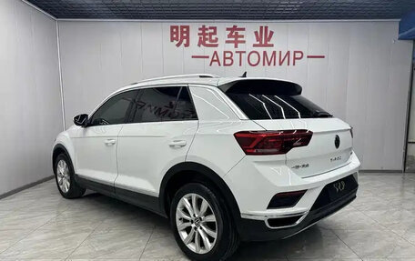 Volkswagen T-Roc I, 2021 год, 1 700 000 рублей, 9 фотография