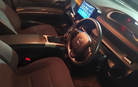 Toyota Sienta II, 2016 год, 1 150 000 рублей, 7 фотография