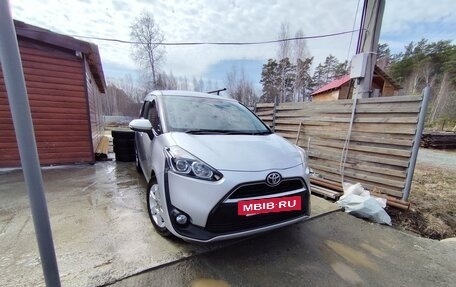 Toyota Sienta II, 2016 год, 1 150 000 рублей, 6 фотография