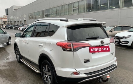 Toyota RAV4, 2018 год, 2 475 000 рублей, 8 фотография