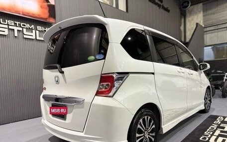 Honda Freed I, 2015 год, 723 000 рублей, 2 фотография