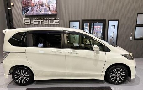 Honda Freed I, 2015 год, 723 000 рублей, 8 фотография