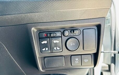 Honda Freed I, 2015 год, 723 000 рублей, 28 фотография