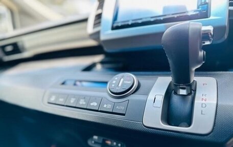 Honda Freed I, 2015 год, 723 000 рублей, 27 фотография