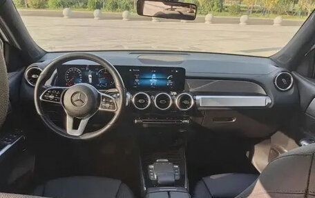 Mercedes-Benz GLB, 2021 год, 2 150 125 рублей, 5 фотография