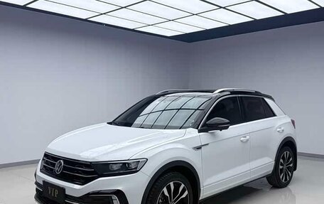 Volkswagen T-Roc I, 2022 год, 1 450 333 рублей, 1 фотография