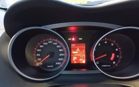 Mitsubishi Outlander III рестайлинг 3, 2007 год, 700 000 рублей, 9 фотография