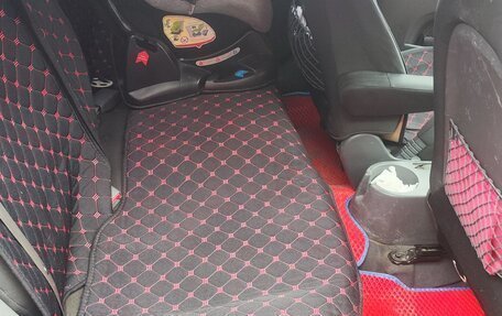 KIA Rio II, 2010 год, 555 555 рублей, 4 фотография