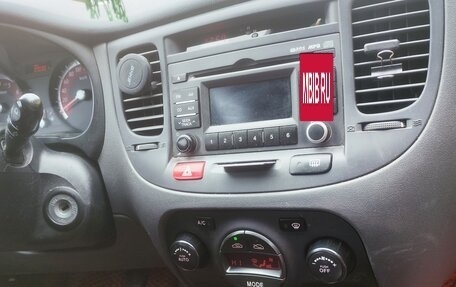 KIA Rio II, 2010 год, 555 555 рублей, 5 фотография