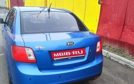 KIA Rio II, 2010 год, 555 555 рублей, 10 фотография