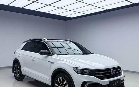 Volkswagen T-Roc I, 2022 год, 1 450 333 рублей, 3 фотография
