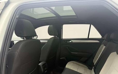 Volkswagen T-Roc I, 2022 год, 1 450 333 рублей, 10 фотография