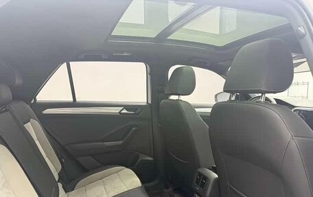 Volkswagen T-Roc I, 2022 год, 1 450 333 рублей, 11 фотография