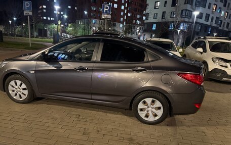 Hyundai Solaris II рестайлинг, 2014 год, 3 фотография