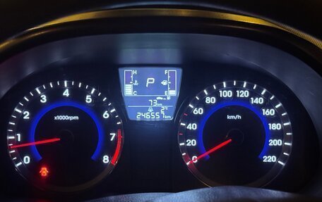 Hyundai Solaris II рестайлинг, 2014 год, 7 фотография