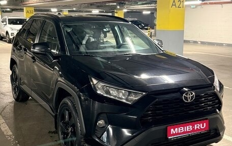 Toyota RAV4, 2021 год, 3 500 000 рублей, 1 фотография