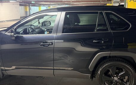 Toyota RAV4, 2021 год, 3 500 000 рублей, 9 фотография