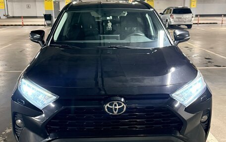 Toyota RAV4, 2021 год, 3 500 000 рублей, 2 фотография