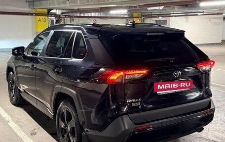 Toyota RAV4, 2021 год, 3 500 000 рублей, 8 фотография