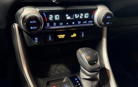 Toyota RAV4, 2021 год, 3 500 000 рублей, 10 фотография