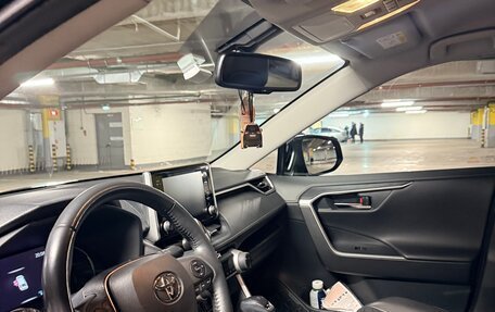 Toyota RAV4, 2021 год, 3 500 000 рублей, 13 фотография