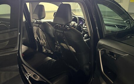 Toyota RAV4, 2021 год, 3 500 000 рублей, 23 фотография