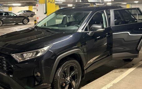 Toyota RAV4, 2021 год, 3 500 000 рублей, 16 фотография