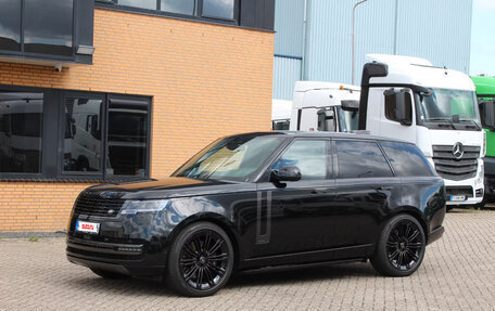 Land Rover Range Rover IV рестайлинг, 2025 год, 20 000 000 рублей, 4 фотография