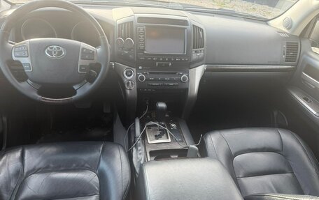 Toyota Land Cruiser 200, 2010 год, 3 600 000 рублей, 9 фотография