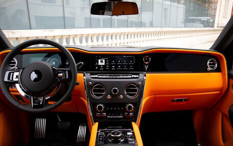 Rolls-Royce Cullinan, 2025 год, 57 800 000 рублей, 8 фотография