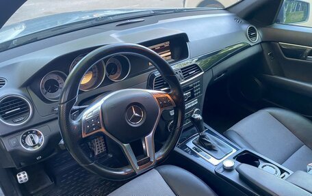 Mercedes-Benz C-Класс, 2011 год, 1 600 000 рублей, 8 фотография