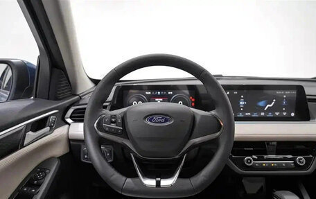 Ford Escort, 2022 год, 990 000 рублей, 6 фотография