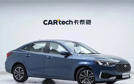 Ford Escort, 2022 год, 990 000 рублей, 4 фотография