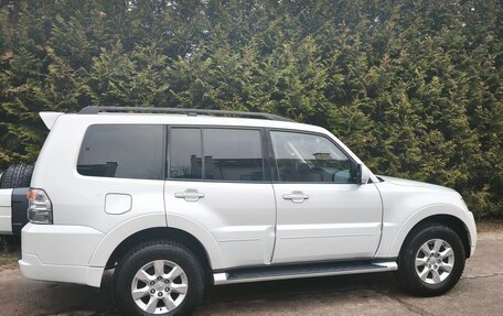 Mitsubishi Pajero IV, 2014 год, 2 800 000 рублей, 2 фотография